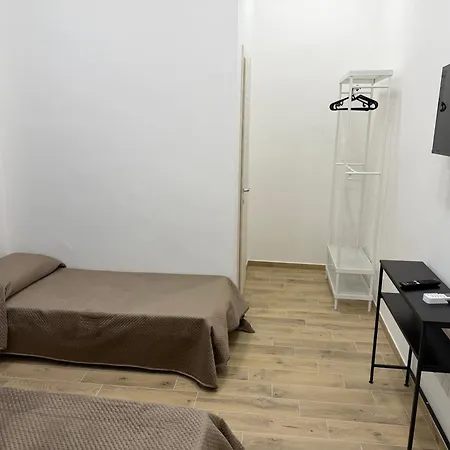 Airport 2 Guest house